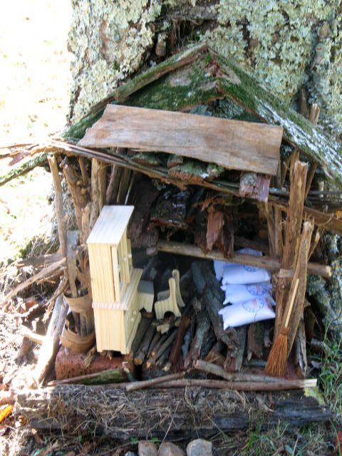 Lavendar, Fairy Houses, and Fire 027