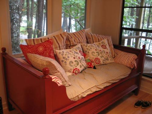 Katten stuga, and play_2198